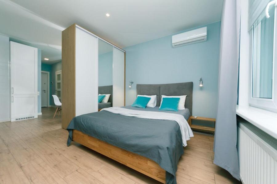 Happy Apartment, Warmth, Comfort, Turquoise Kiev Bagian luar foto